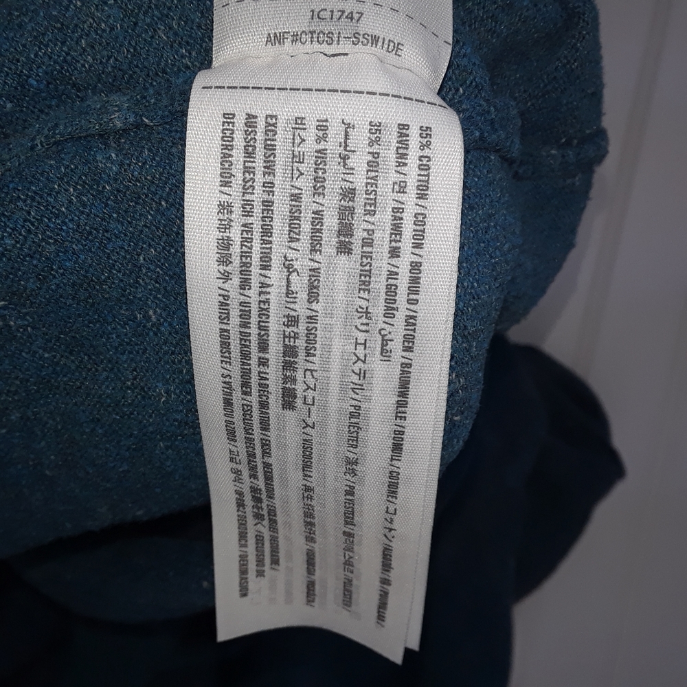 Abercrombie & Fitch Men's Pullover Sweater 2x Turquise Long Sleeve V Neck - Picture 7 of 9